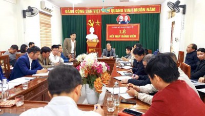 Trung tâm Y tế Can Lộc tổ chức giao ban khối Y tế dự phòng - Dân số và trưởng trạm y tế các xã, thị trấn.