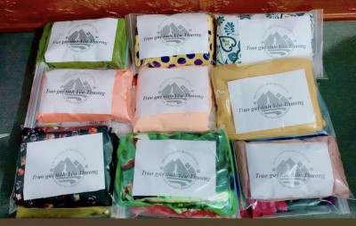 ​“Tặng áo dài - Trao gửi yêu thương”​