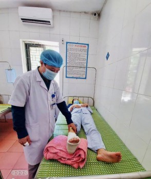 KTV. ĐỨC SƠN - BÀN TAY VÀNG KÉO NẮN BÓ BỘT CHỈNH HÌNH.