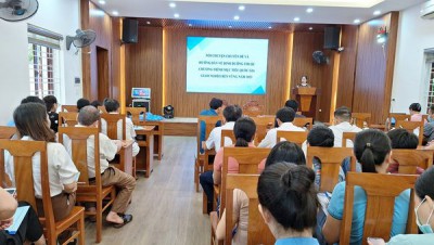 Nói chuyện chuyên đề, hướng dẫn về dinh dưỡng và triển khai kế hoạch thuộc chương trình mục tiêu Quốc gia giảm nghèo bền vững năm 2023.