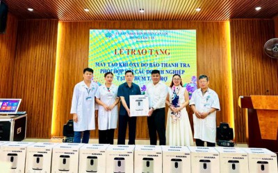 BÁO THANH TRA CHÍNH PHỦ VÀ CÁC DOANH NGHIỆP TRAO TẶNG 70 MÁY TẠO KHÍ OXY CHO TRUNG TÂM Y TẾ CAN LỘC