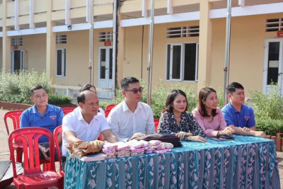 TRUNG TÂM Y TẾ CAN LỘC TỔ CHỨC GIAO LƯU - ĐỐI THOẠI VỀ SỨC KHOẺ SINH SẢN CHO VỊ THÀNH NIÊN